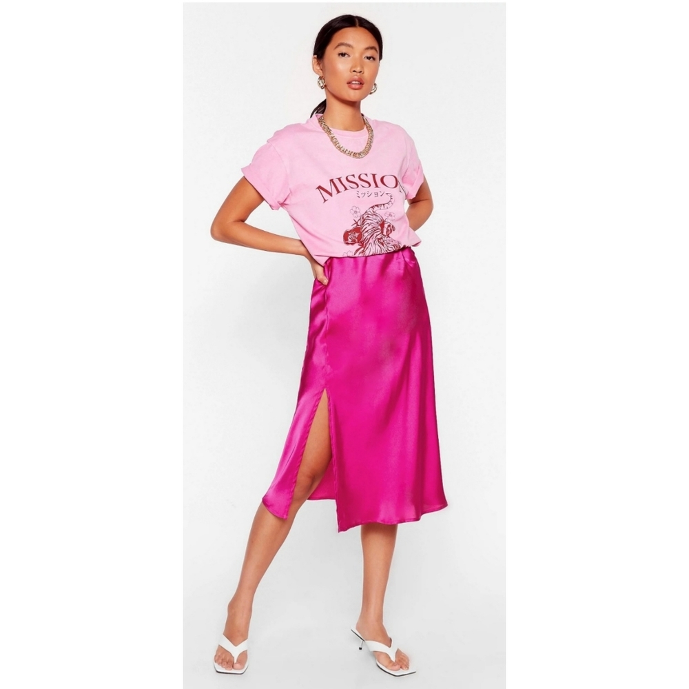 Nasty gal pink satin skirt US2💕💗😍 NWT
